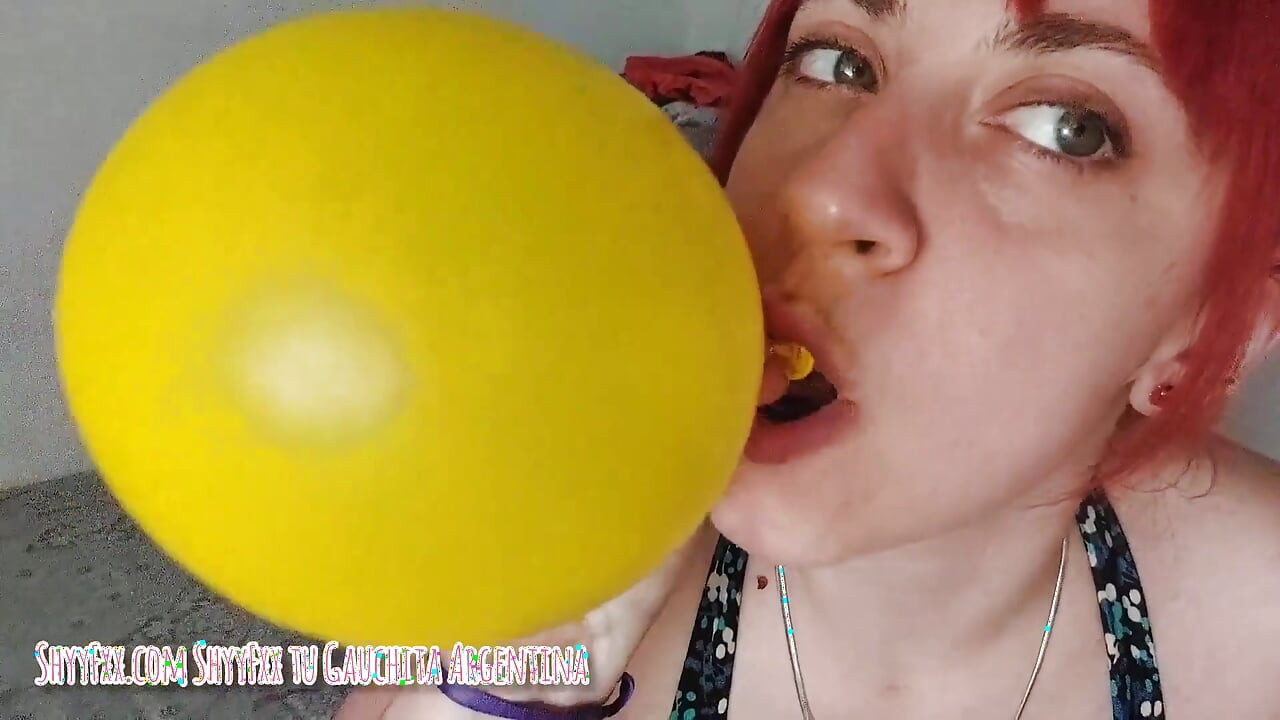 Session Inflating Balloons with Puffy Cheeks!