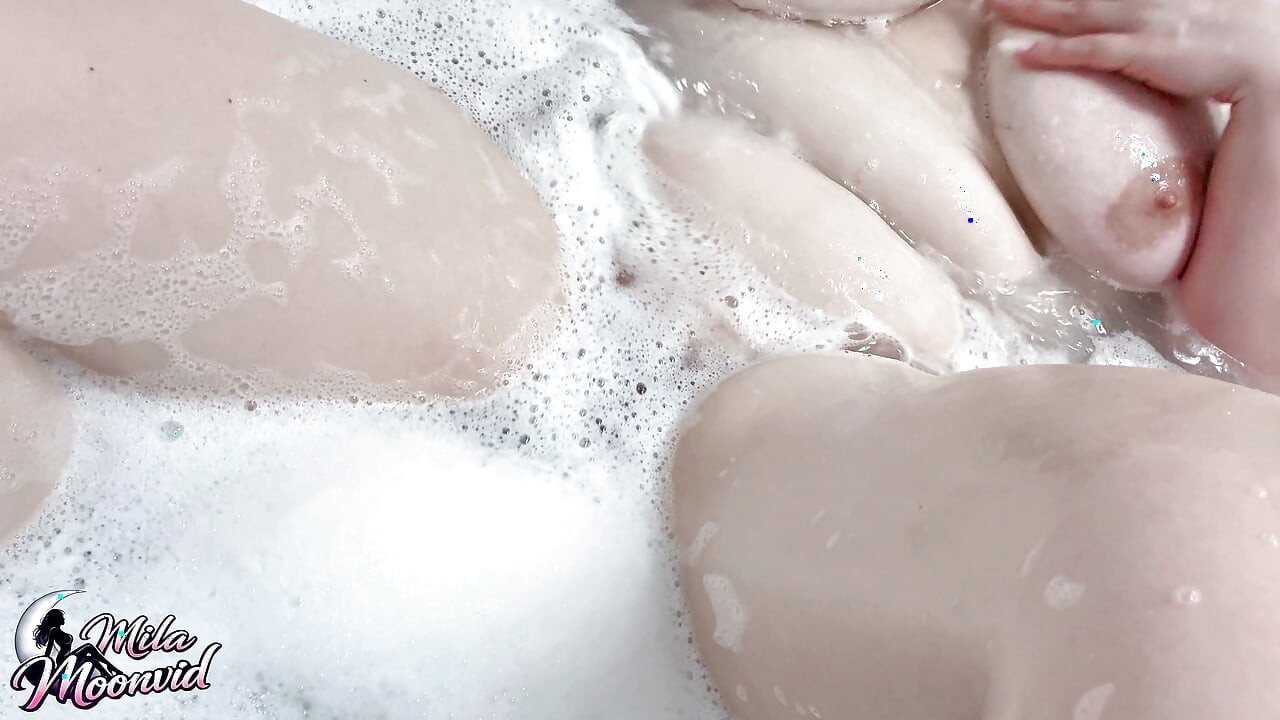 Bathub playtime, watch me clean my hole...