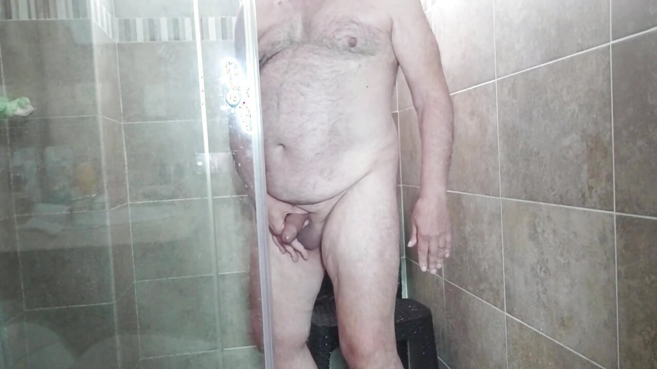 EXPERIENCED WOMAN MAKING MY COCK BIGGER WITH ADAMANDEVE AND LUPO