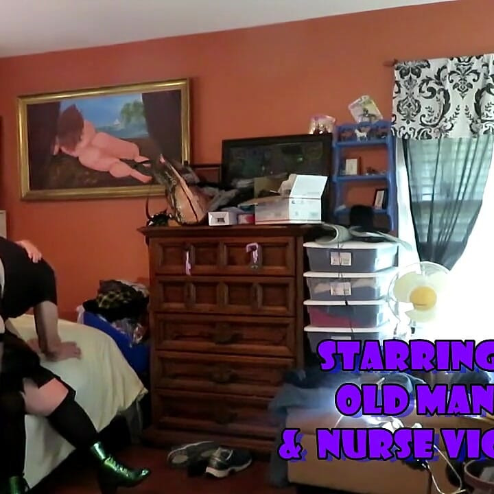 Spank My Sissy Sub's Ass !