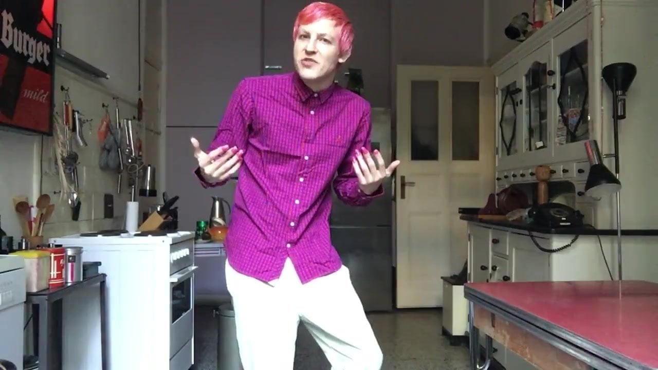 TWINK IS ALWAYS HUNGRY FOR RAW COCK