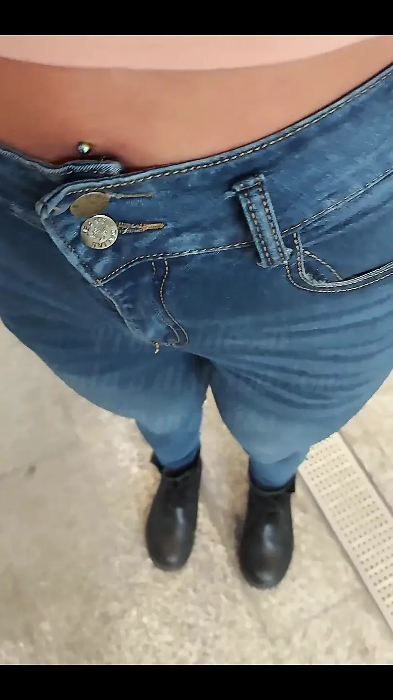I End up Fucking a Cheating Girl I Met at the Mall