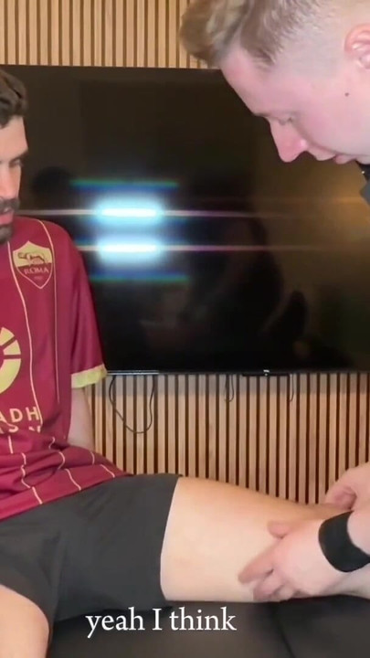Nezaboravan trenutak iz "Sportske masaže - Slatkom nogometašu guzicu uništenu kad je upoznao novog masera"