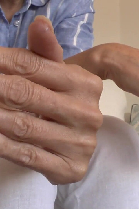 Elegant Summer Hands, Presented by Lady Victoria Valente