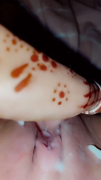 Fingering my pussy after Ive been cummed in