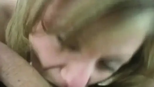 Alex'in derin gırtlak becerileri parlıyor