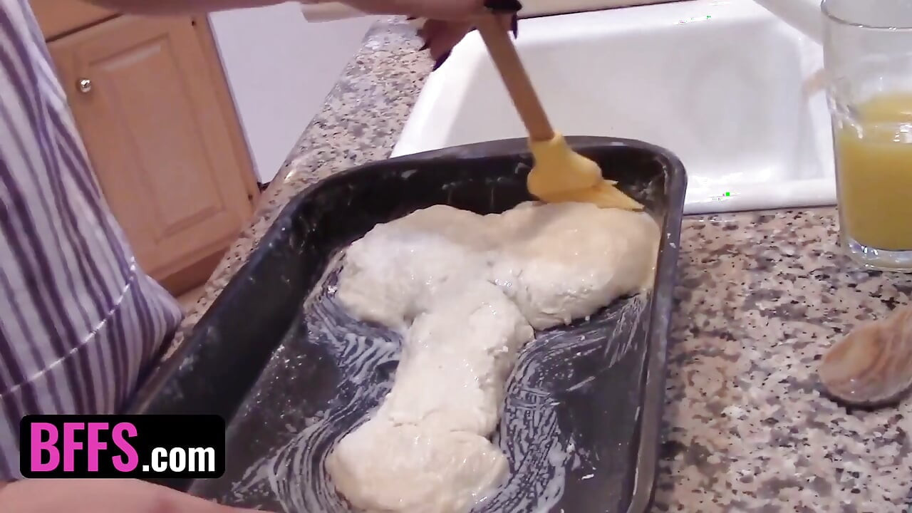 BFFS - The Best Valentines Day Gift Is Three Oiled Up Juicy Pussies Served Straight In The Kitchen