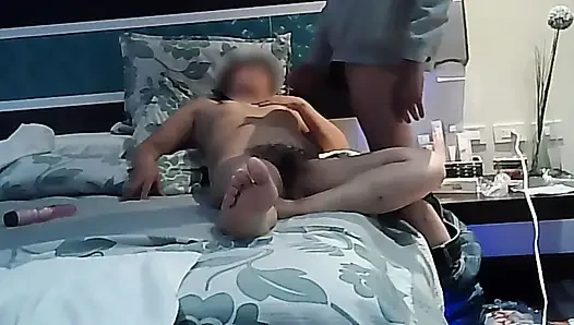 Вторая часть с моим боссом в мотеле, некоторые взаимные дрочки и огромный камшот на все мое тело