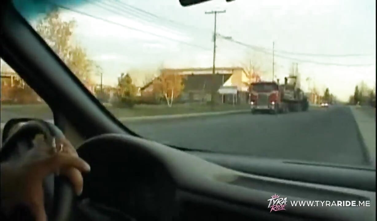 Brunette with Tattoos Gives Blowjob in Car Backseat