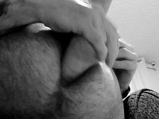 Dildo veroorzaakt meerdere anale orgasmes bij het neuken van mijn gaatje-2