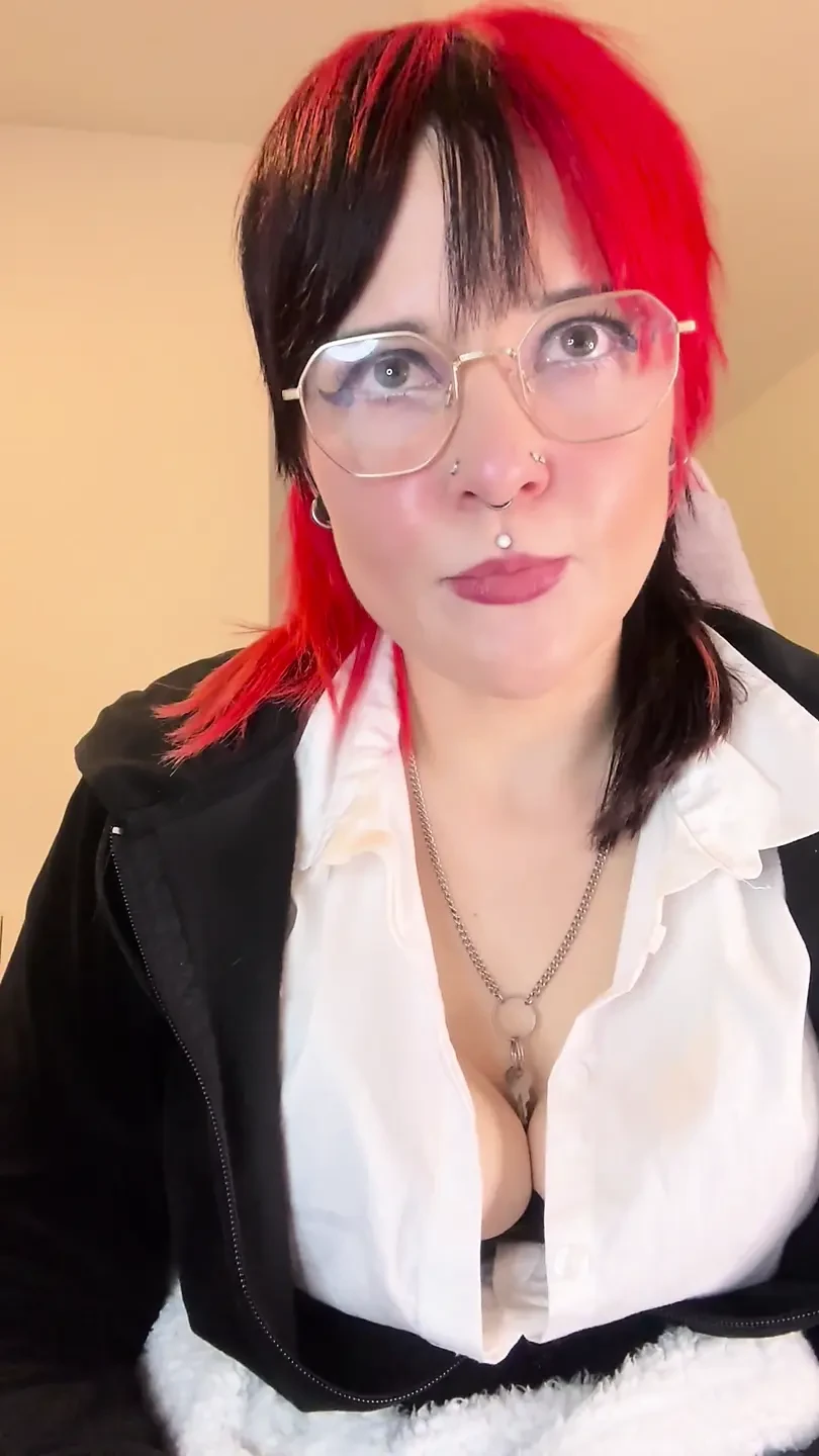 Goth Roommate Script
