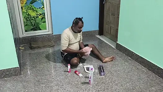 XXX INDIAN STEP MOM AND SON VIDEO, INDIAN STEP MOM AND STEPSON PLAYING IN HOME XXX DESI HINDI VIDEO