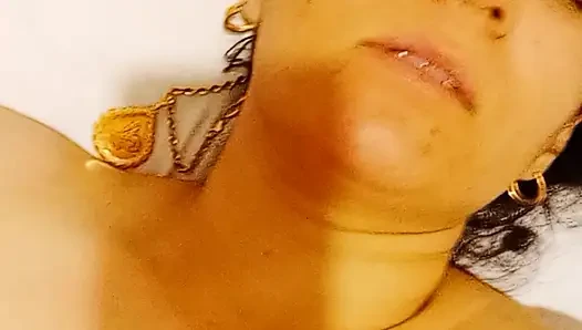 Stöhnen und orgasmus durch muschilecken
