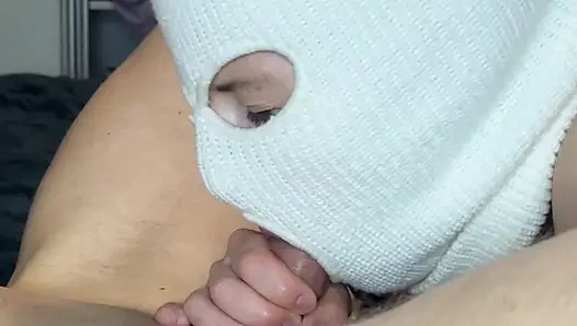 Amateur-ehefrau blowjob 7 min – langsamer aufbau bis zum abspritzen von riesiger hand