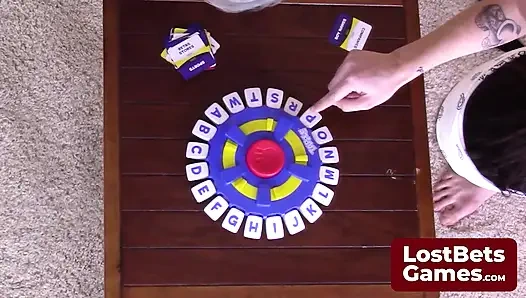 Striptiz Torange wit ruh halini hafif ve komik tutuyor