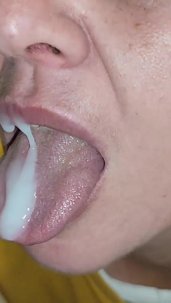 Hot MILF Stepmom Sloppy Blowjob with Cum in Mouth | Clip 1