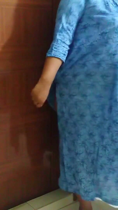 Egypt Hot MILF Horny Anipee Aunty Fucked By Neighbor when Her Husband was Abroad | Clip 1