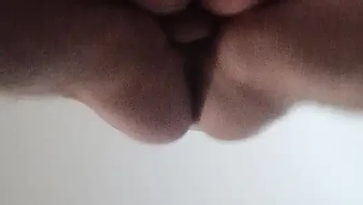 Olgun ve seksi kadın otelde sert sikiliyor