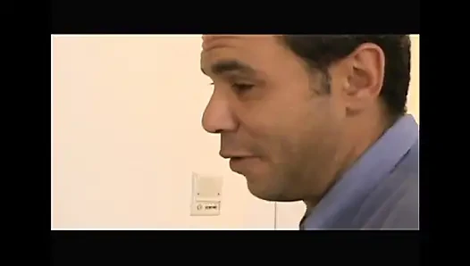 Sulu amcığımı yala sonra beni güçlü sik, adam!!