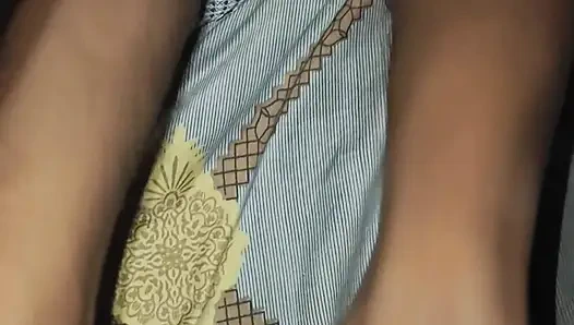 Hintli kayınbiraderi kayınbiraderi baştan çıkarıyor