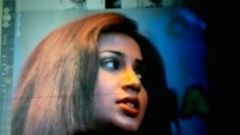 Sexy Bollywood-Sängerin Shreya Ghoshal, Sperma-Hommage