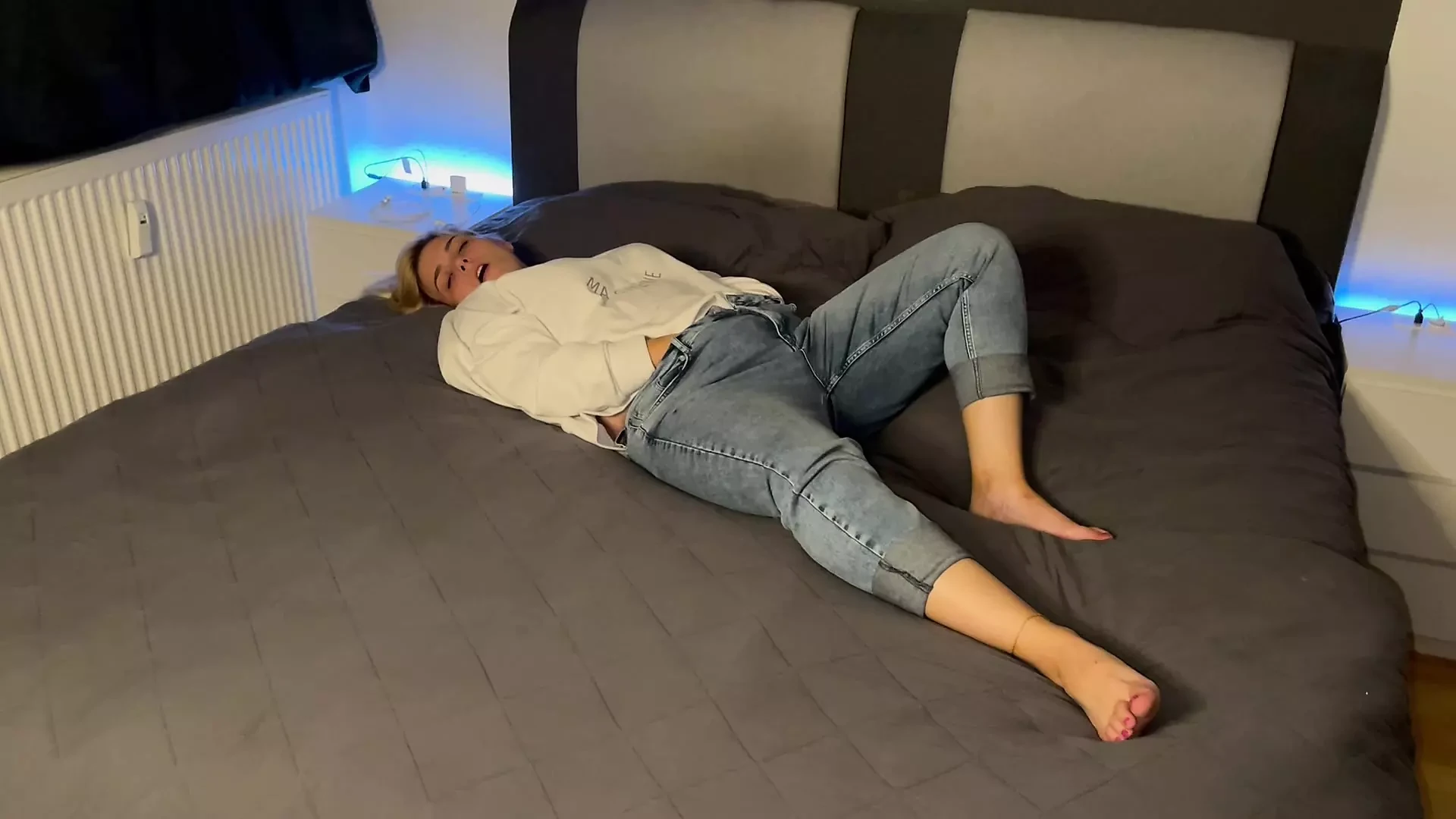 Masturbation in the head cinema multiple orgasms satisfyer fingering wet on bed clitoris rubbing solo voice Time for me