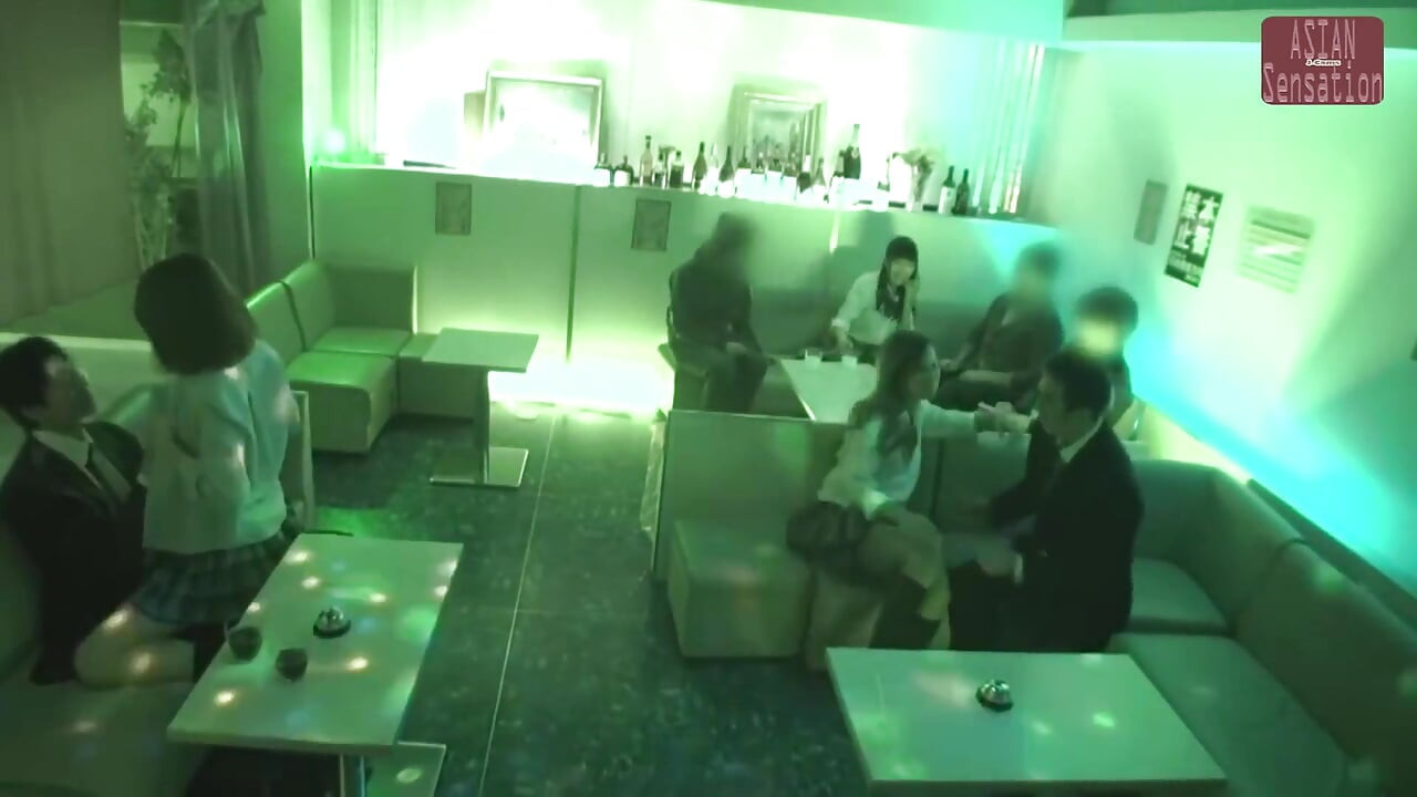 De ultieme flirterige date. Een onvergetelijke nacht met een gastvrouw club schoonheid. - Deel 8