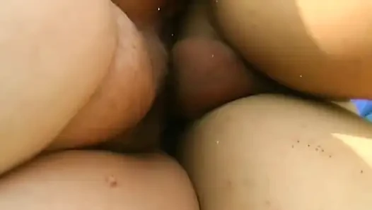 Reife MILfs lutschen großen schwanz und werden hart geritten