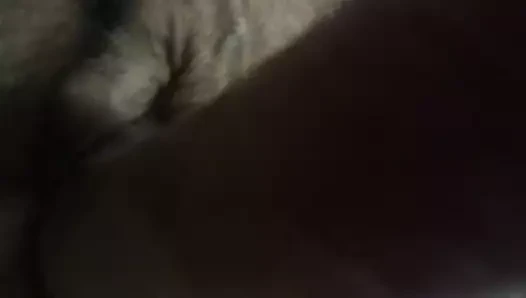 Pija de un maduro que la tiene y la pone muy duro