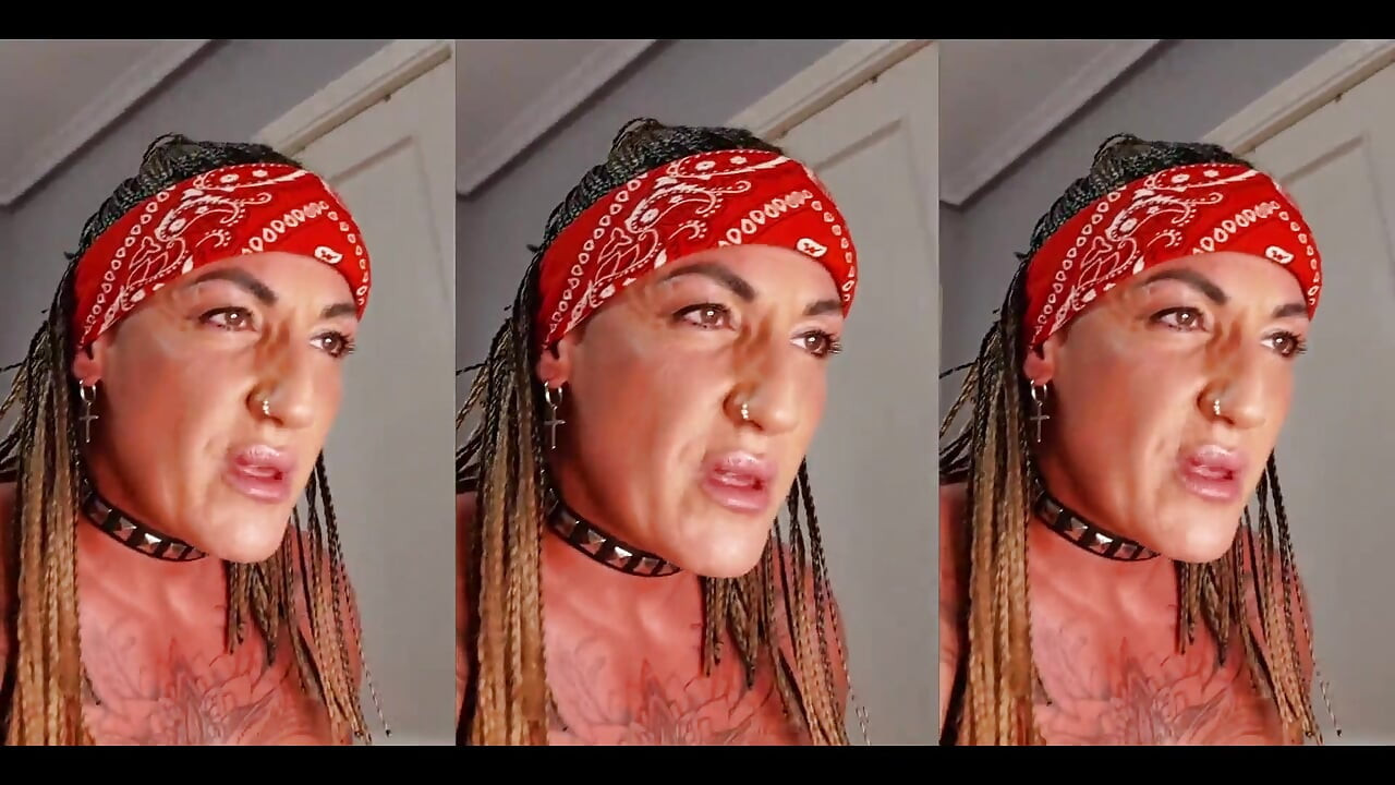 Danaxmuscles takma yarakla götlerini parçalıyor