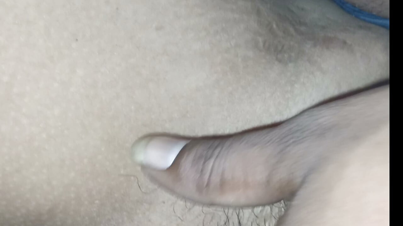 Mene meri soteli bahan ko pel diya