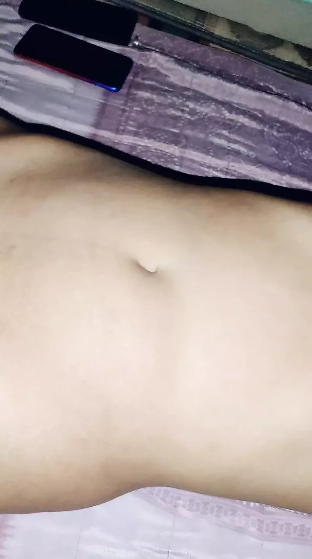 Desi Indian Girl Showing Pussy and Boobs