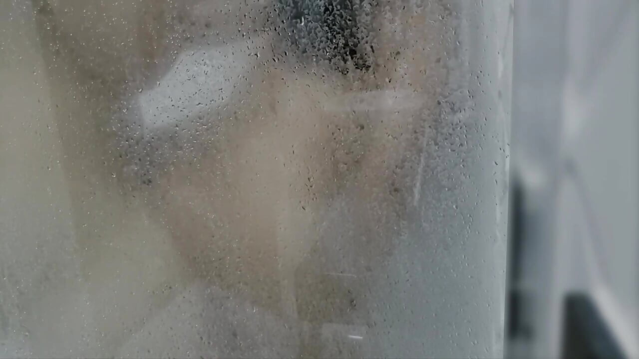 Mature Seduces 18 Years Old Boy to Fuck Her in the Shower