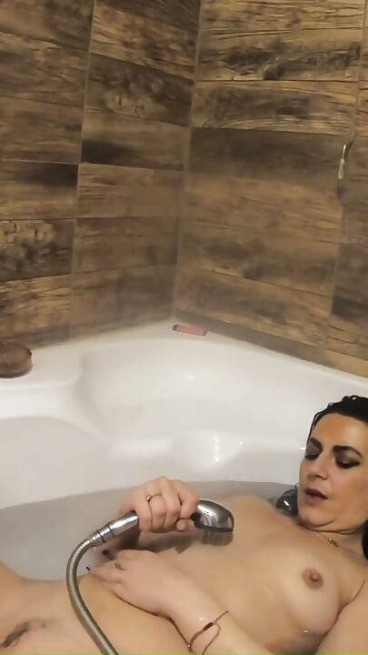 Kinky MILF Games with Mega Orgasm in Bathtub at Home