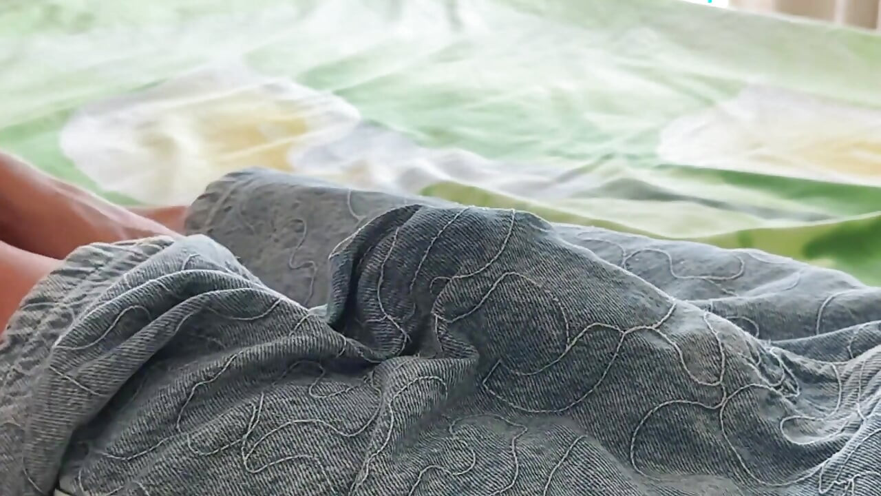 Část 1: Chlap saje velkého, zatímco jeho přítel si hraje