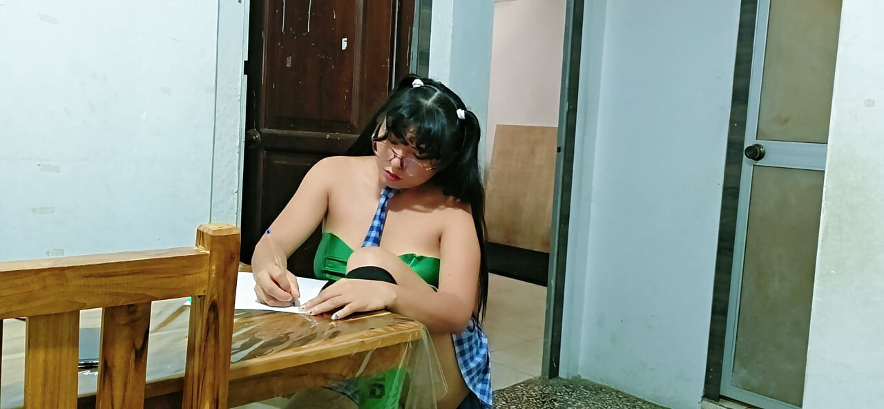 Arab stepfather comes home and finds his stepdaughter doing her homework (Amateur)