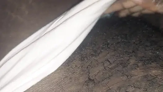 Schau zu, wie ich beim porno gucke abspritze