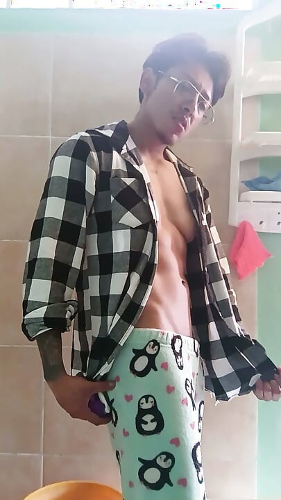 De nuevo soy yo exhibiéndose corrienome