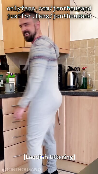 Str8 roommate wants me to cum in my tea