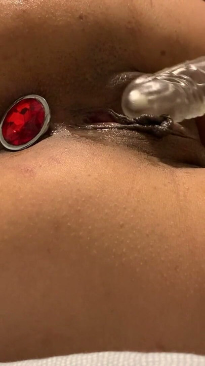 Naughty Brazilian woman cumming at home | Clip 1