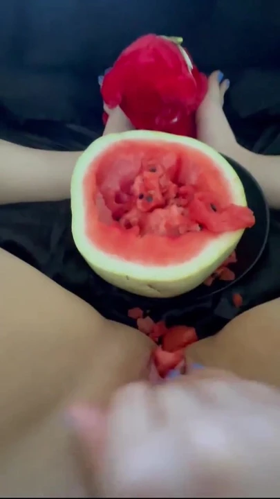"🍉 Karpuz çoğalıyor ev yapımı kadın orgazmları- tam Arap uzun porno videosu 2025- en iyi Suudi amatör-"