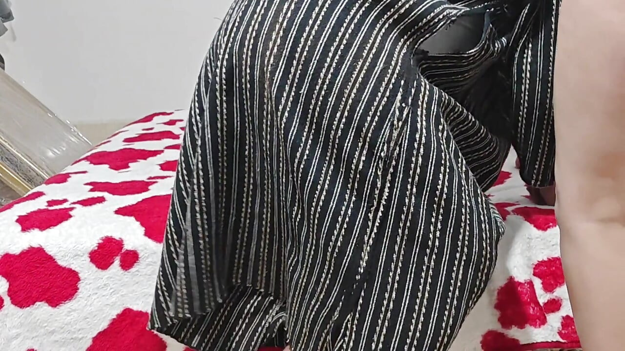 Sex Arabic Homemade Threesome Cuckold Husband Wife Sharing