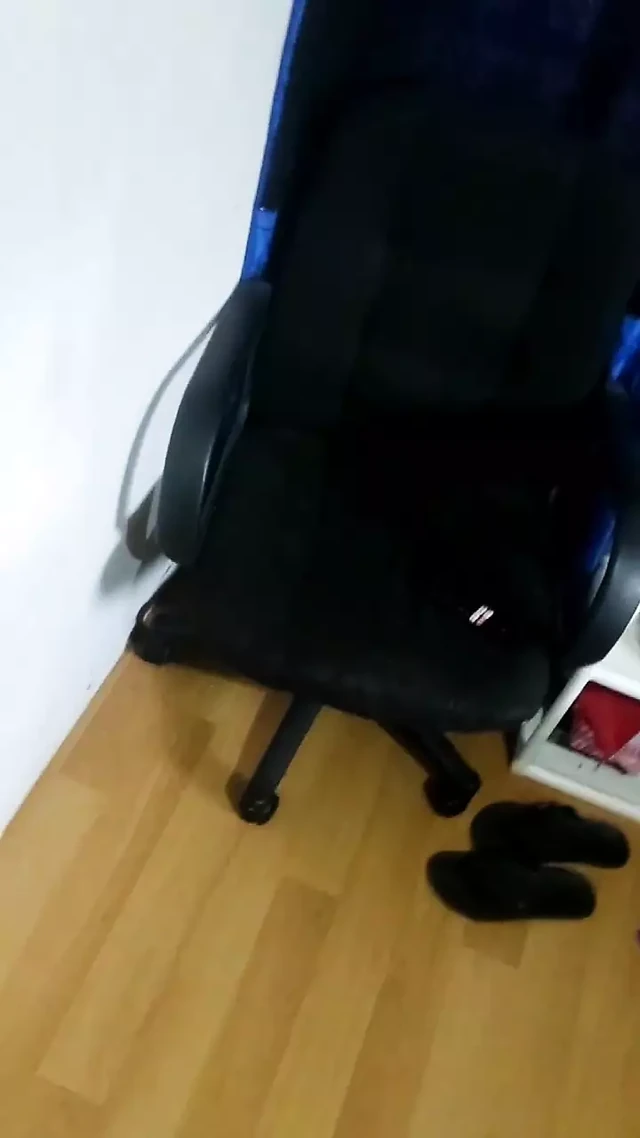 straw in my room who wants to suck🍆🍆🍆🍆 it