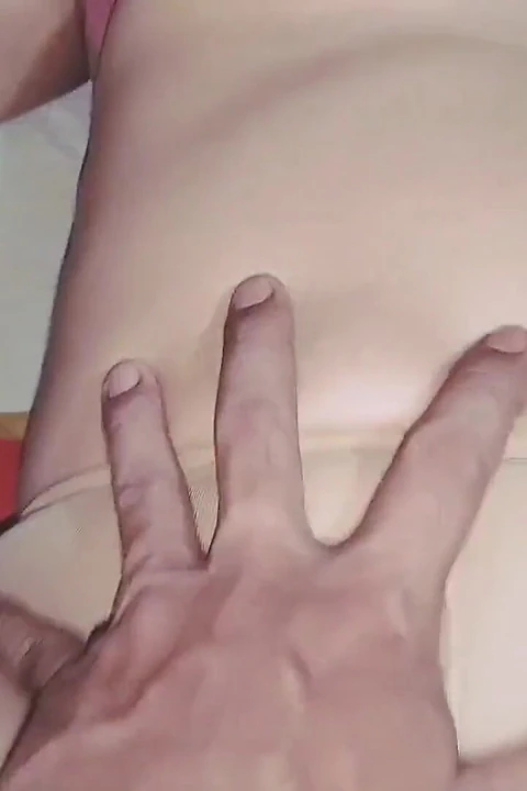 病毒！！印度尼西亚万隆校园女孩愿意为了没有避孕套的iphone出卖她的阴户