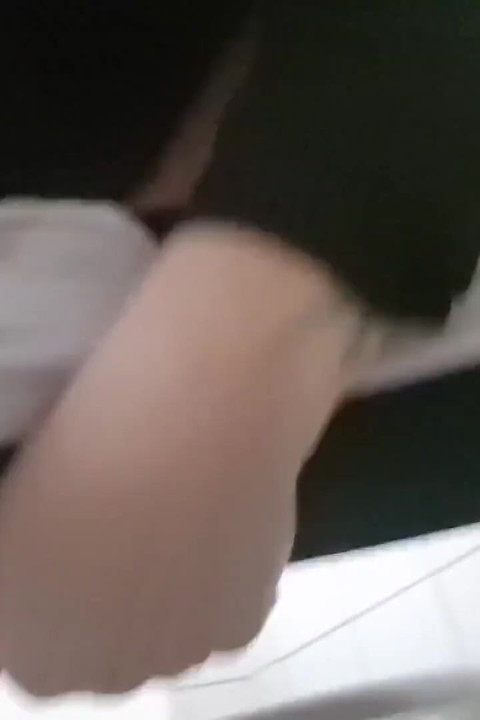 Bela mijo peida stripteases em lojas e banheiros públicos super sexy mega compilação