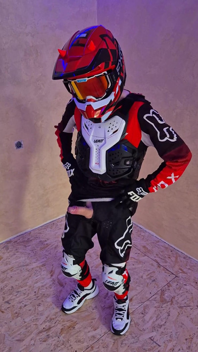 Hard Fucked Those Hot Osiris D3 Sneakers