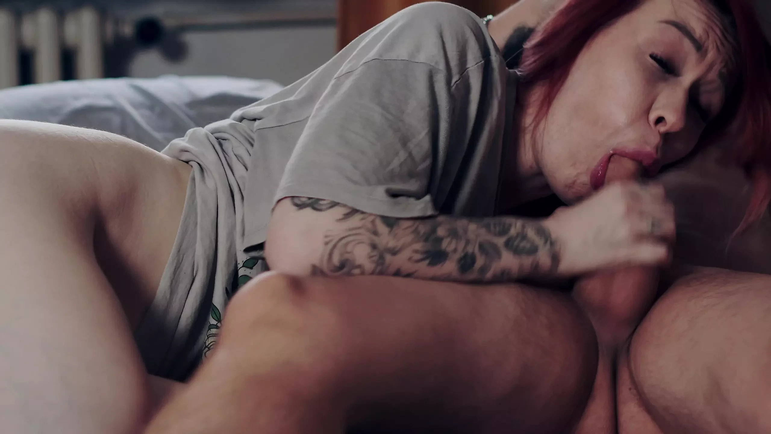 Step Mom Shares Bed with Step Son - Naughty Nighttime Fun!