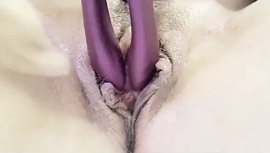 Wunderschöne italienische MILF hat einen fantastischen orgasmus mit terri von honeyplaybox