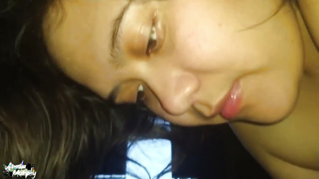 18-year-old girl likes to suck on a lollipop