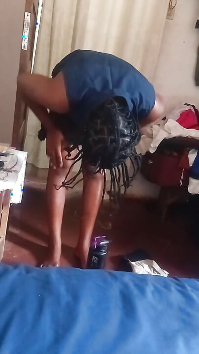 Natural African brunette showing everything in the bedroom